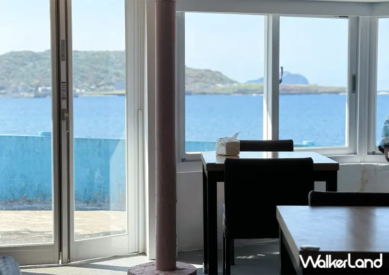 深澳漁港海鮮這邊吃！北海岸餐廳「鮮來 鮮食廚房」海景第一排配美食/ WalkerLand窩客島整理提供 未經許可不可轉載。