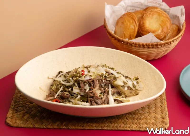 「上菜片皮鴨專賣店」高雄夢時代店登場，宜蘭櫻桃鴨與亞洲50大酒吧聯手、打造烤鴨美味新巔峰。