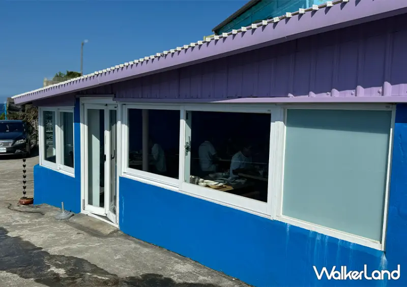 深澳漁港海鮮這邊吃！北海岸餐廳「鮮來 鮮食廚房」海景第一排配美食/ WalkerLand窩客島整理提供 未經許可不可轉載。