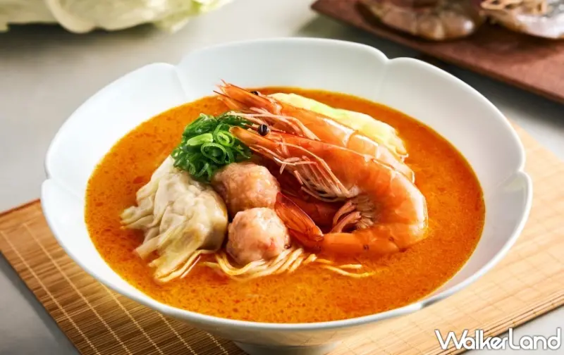 樂天皇朝八色小籠包買一送一、樂蝦拉麵招牌三寶蝦湯升級三只鮮蝦，麟洋奪金限定優惠。