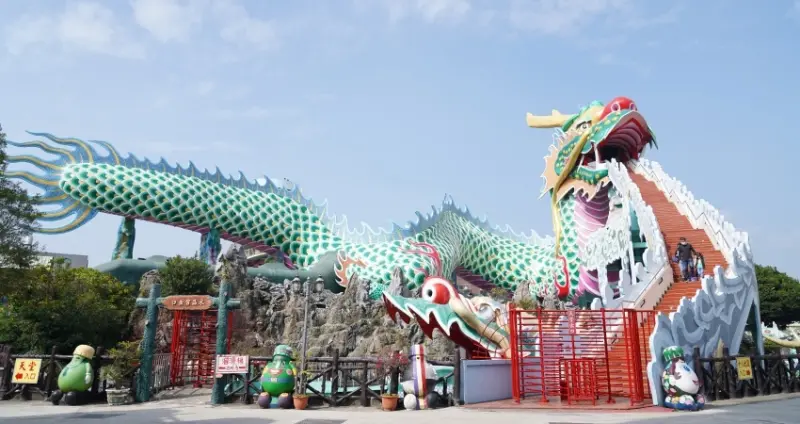 敢不敢下地獄！18層地獄、天堂場景一次看「麻豆代天府」，寓教於樂的台南親子景點，還能拜拜保平安。