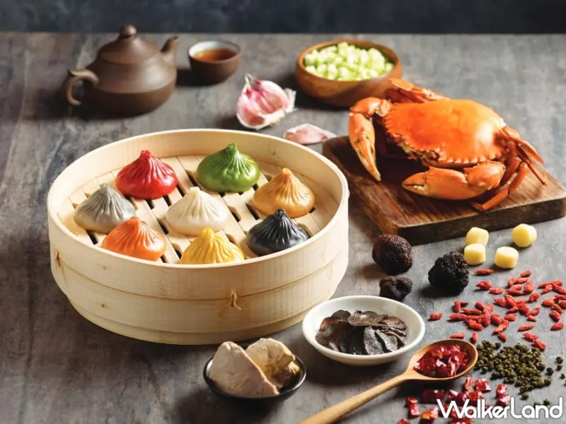 樂天皇朝八色小籠包買一送一、樂蝦拉麵招牌三寶蝦湯升級三只鮮蝦，麟洋奪金限定優惠。