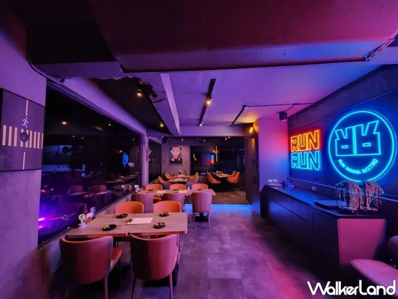 RUN ROUND Bistro現代輕工業風餐酒館以奔跑為主題的輕工業風餐酒館，帶來視覺與味覺的雙重享受。