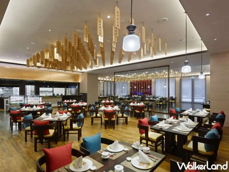 台北美福大飯店「嘆早茶」限時登場，蝦餃燒賣、黑金餃、奶油焗白菜，每週日限量供應。