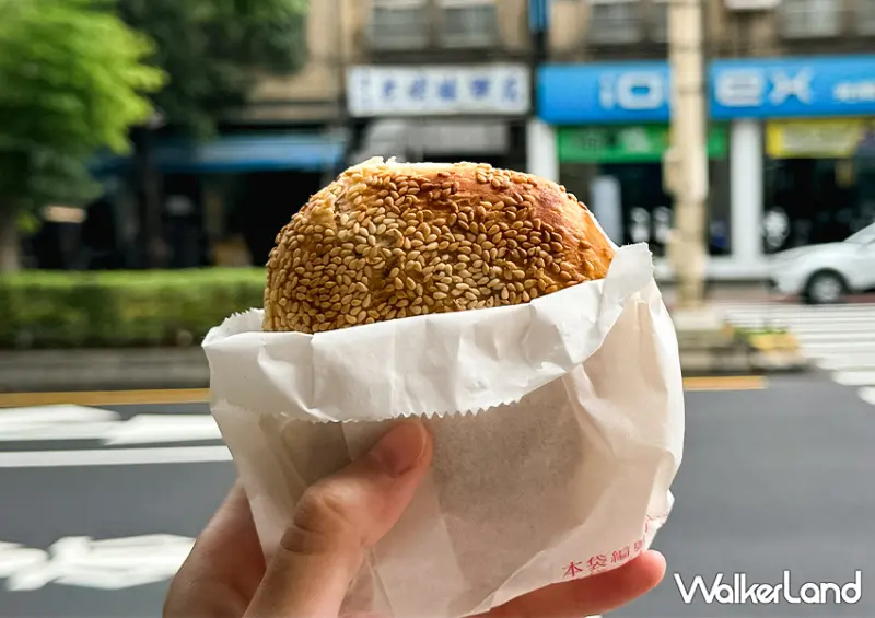 南港胡椒餅老店「老張炭烤燒餅店」一賣就是30年/ WalkerLand窩客島整理提供 未經許可不可轉載。
