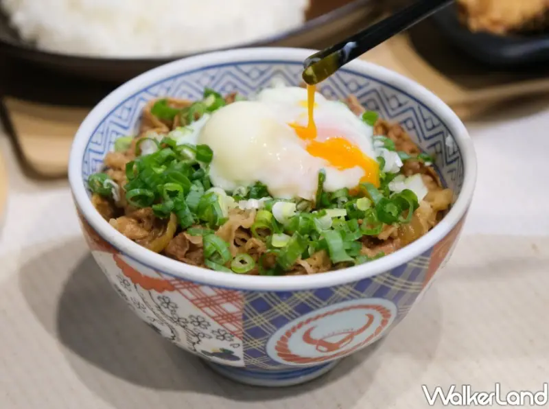 吉野家「黑咖哩飯、唐揚雞系列」 / WalkerLand窩客島整理提供 未經許可不可轉載。