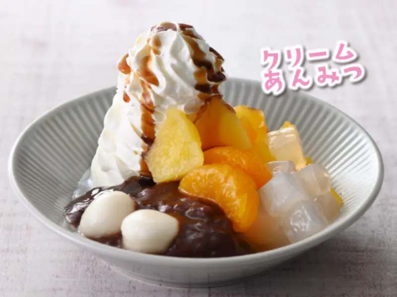 日本人真的懂甜點！日本ニラックス36家餐廳限時推出「無限鬆餅與鮮奶油套餐」吃到飽，想飛日本了。