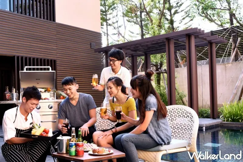 宜蘭力麗威斯汀雙臥室泳池別墅「獨享尊寵 專屬主廚池畔炙烤專案」，享受頂級燒烤饗宴與私密度假時光。