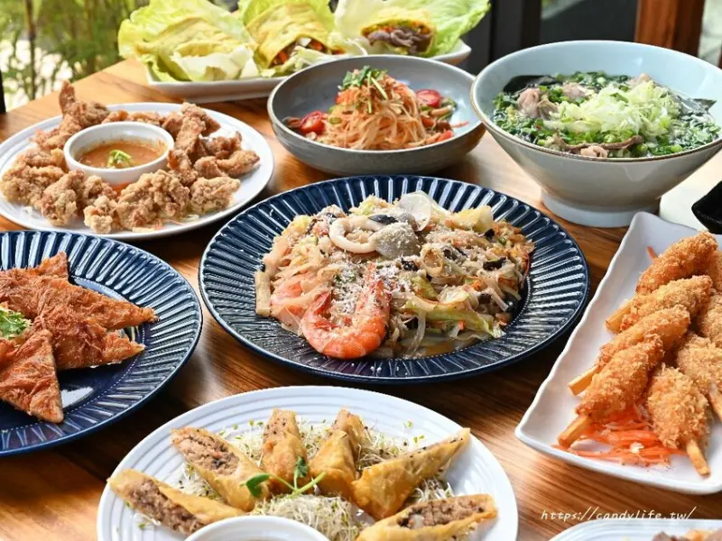 台中市南屯區越滿樓越式創意料理｜台中神秘越式料理，口味道地，地點超隱密，除了正餐還有午茶甜點