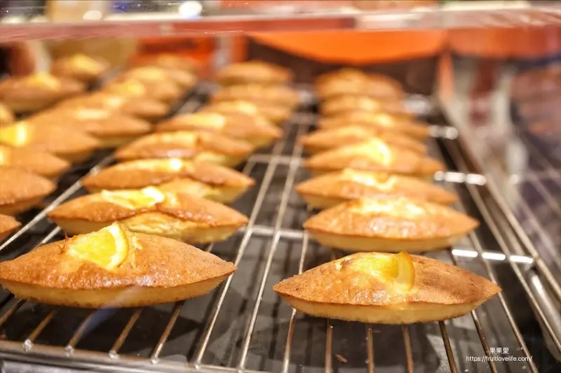 全台獨家橘子蛋糕，真的吃的到果肉的橘子蛋糕