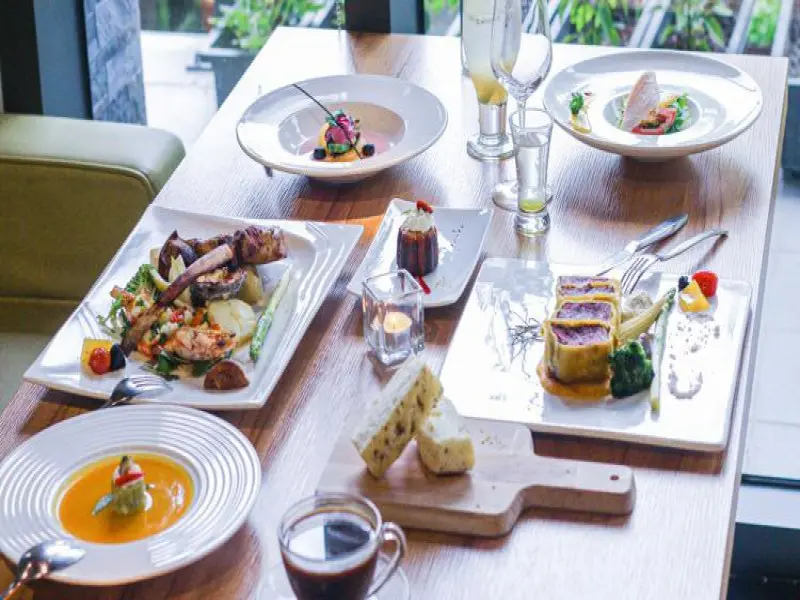 LOHERB 日光 客房服務