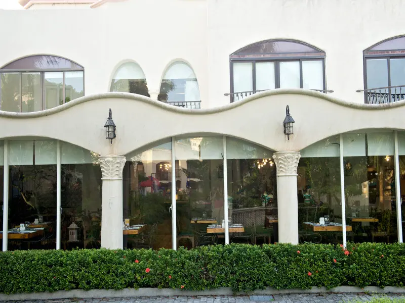 理想大地渡假飯店