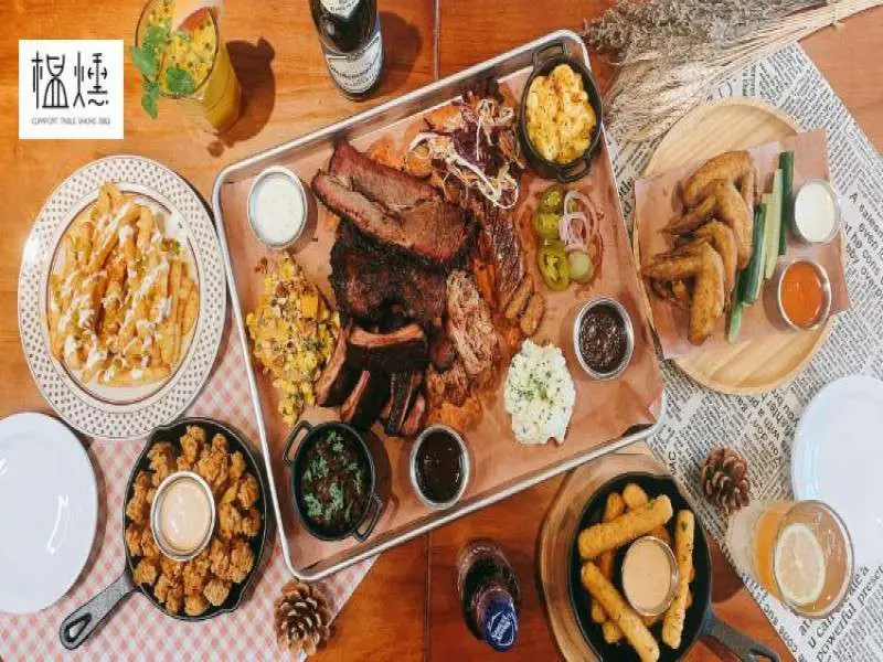 榅燻Comfort Table Smoke BBQ