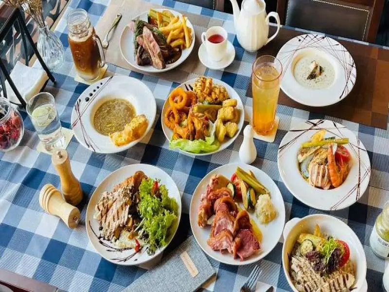 貳食酒複合式餐飲