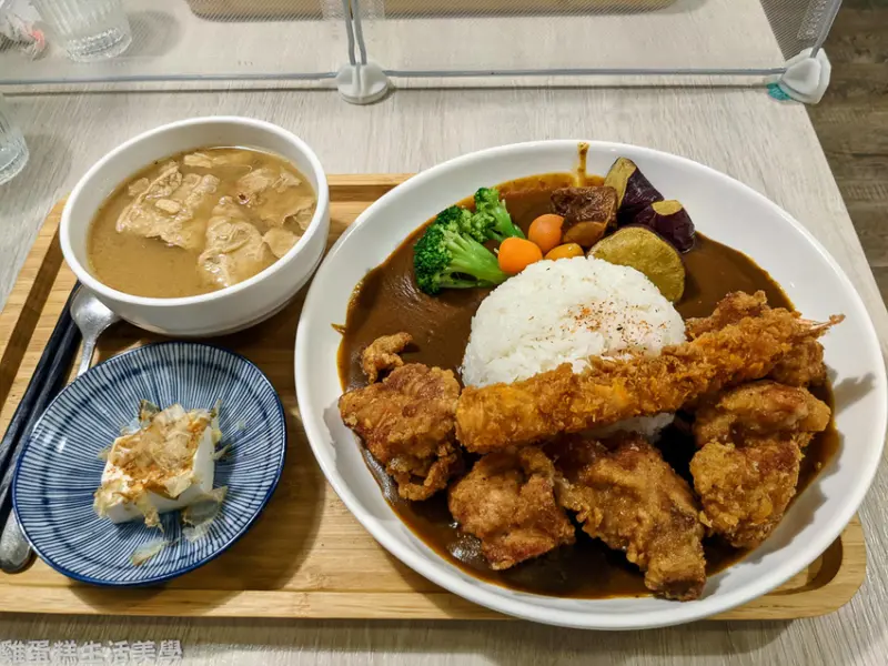 【新竹食記】私嚐の吃飯咖喱 - 超高google評價濃郁咖哩，寵物友善餐廳