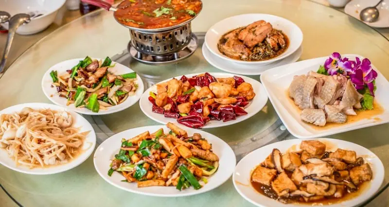 台北市松山區品冠客家小館｜做功德！點八道菜竟然不用兩千！CP值超高客家菜餐廳