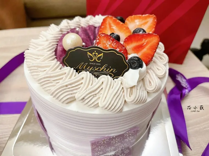 麥仕佳烘焙坊 台中公益店，深根近30年中部人的回憶，芋見幸福芋頭蛋糕濃郁芋泥蛋糕餡，6吋只要480元 - Cyndi loves享食天堂