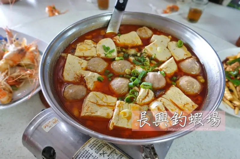 新竹-長興釣蝦場➤被釣蝦場耽誤的熱炒店✔好吃臭豆腐、炸龍珠也不遑多讓