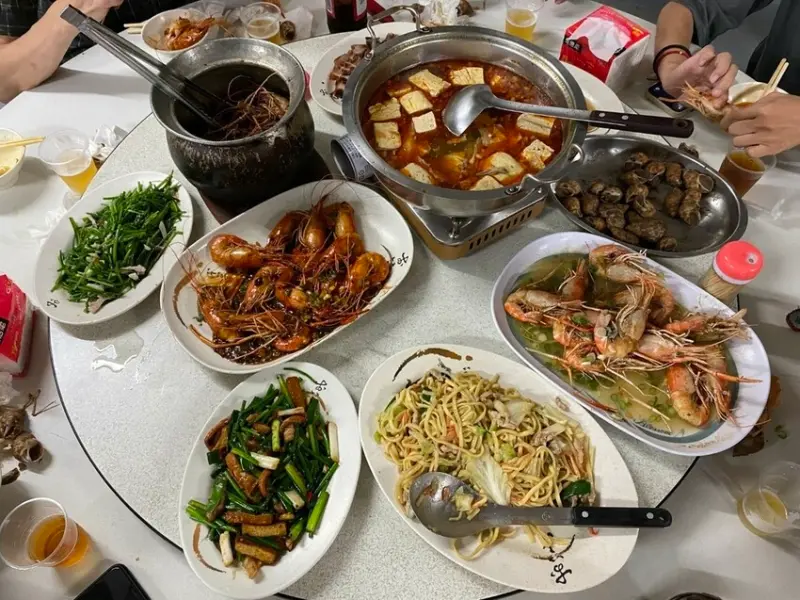 新竹美食｜長興釣蝦場｜辣爆你的舌尖味蕾，讓你流汗又流口水的麻辣臭豆腐，在地人都推薦