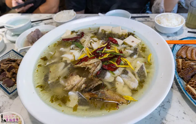 鵝川｜大安區台北市–川味老罈子酸辣魚、魚肉鮮嫩香味濃郁，潮汕滷鵝特有香氣更加美味