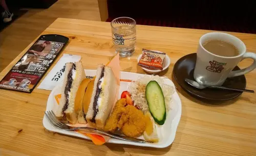 [分享]客美多咖啡 Komeda‘s Coffee市府店