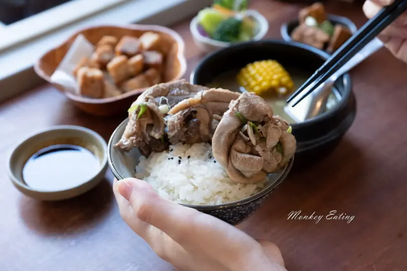 【台中豐原】宇日茶食│隱身市場旁文青小餐館，台式簡餐。私房料理。台灣茶飲品 - 貪吃猴的幻想