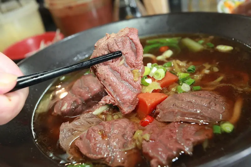 陳記善化牛肉湯 /樂天小高&樂天人生 提供