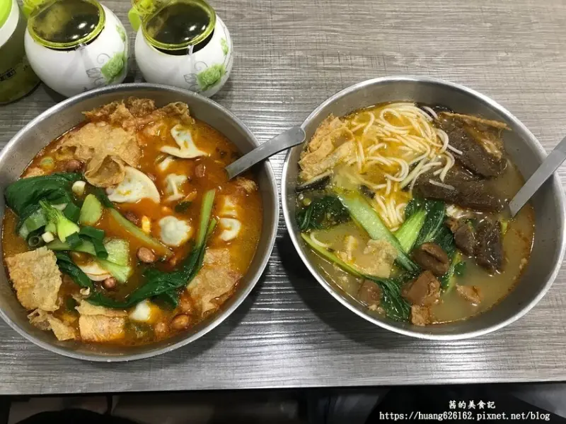 【台北萬華區 】萬華美食推薦『艋舺200螺螄粉』除螺螄粉好吃外,韭菜螺螄湯餃也很讚~