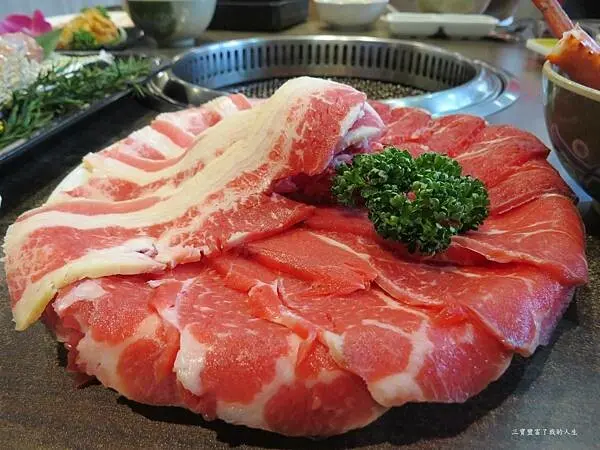 嘉義燒肉吃到飽推薦 燒肉眾13周年慶＋50元銅板價升級＋生日號碼對對碰 好吃又好玩