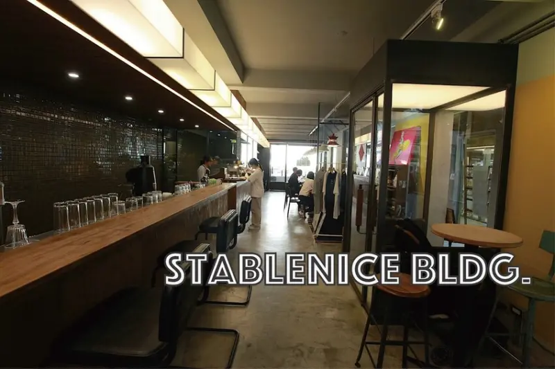 台南市中西區吃。台南美食｜中西區。「StableNice BLDG.」隱身在巷弄裡超過半世紀老洋房改建超質感咖啡廳，本事空間製作