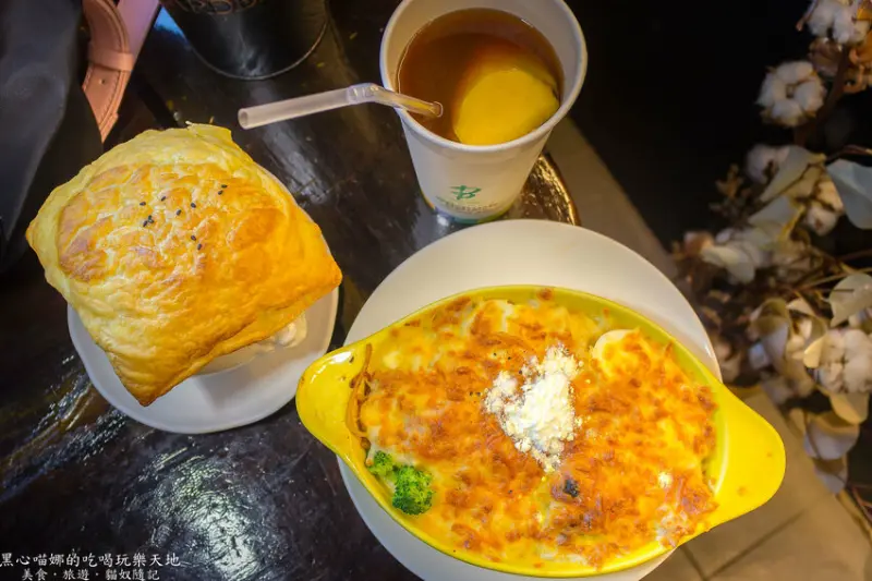 高雄旗山︱旗山老街碧蓮餐館　百元人氣組合套餐系列，美味飽足又划算！酥皮濃湯和黃金檸檬紅茶推推！