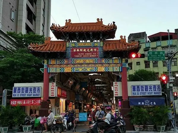 台北市萬華區(台北/萬華)小王清湯瓜仔肉更名為「小王煮瓜」，米其林台北必比登推薦美食