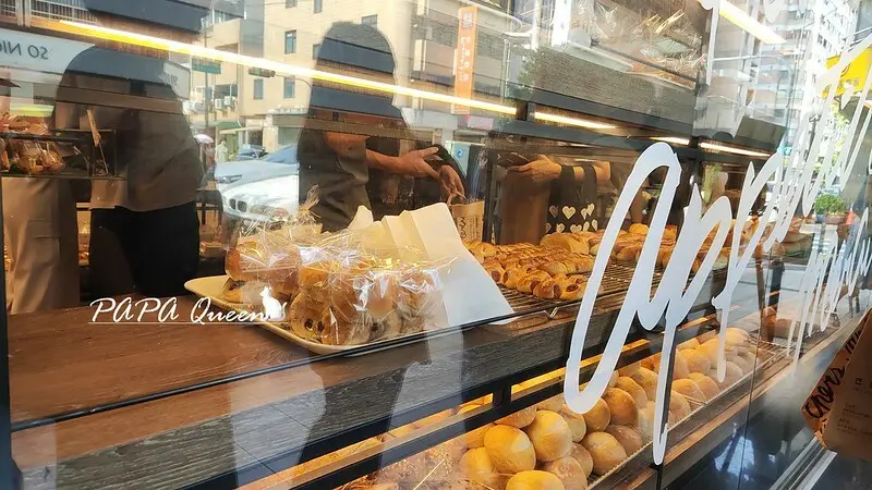 台中市南屯區台中｜千層蛋塔 必要吃:引爆引爆排隊瘋-台中推薦4家 花朵系酥脆義式蛋塔，邪惡指數破表。