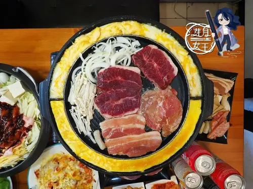 中壢平價韓式料理，2人份只要400元就有辣雞鍋可以吃，打卡再送披薩，用app再送你一份肉品！！