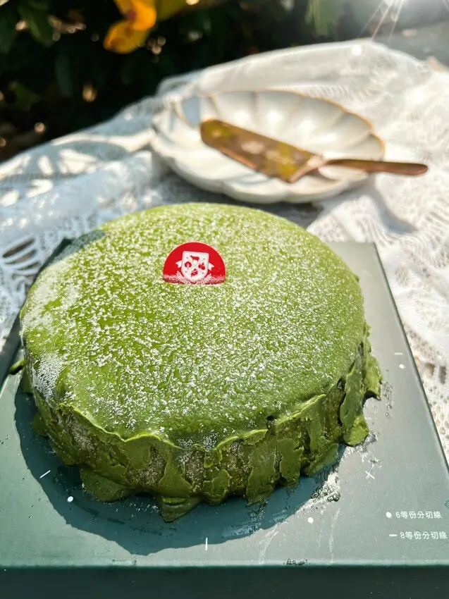 抹茶控必吃！起士公爵 極濃靜岡熔岩抹茶布朗尼 6吋｜正宗靜岡抹茶粉 X 比利時頂級巧克力｜榮獲米其林食品指南iTQi二星獎 - 萍姐愛分享