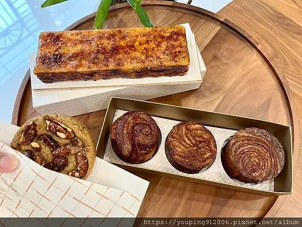 台北松山區｜承繼 肉桂捲吃過就回不去了，想知道承繼的魅力為什麼這麼厲害嗎，首推經典免運組讓你通通都吃得到！