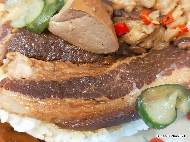 (2021米其林必比登推介台北美食)「一甲子餐飲 - 祖師廟焢肉飯、刈包」--- 台灣古早味小吃，必嚐招牌焢肉飯、刈包、肉粽與魚丸油條湯！