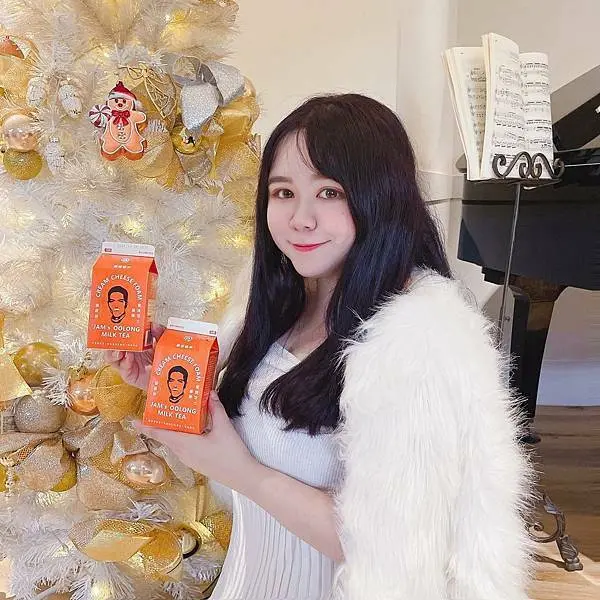 【全家美食】 署茗職茶AtTeaX全家獨家推出～蕭魂芝士霜降鐵觀音～蕭敬騰飲料品牌～經典好喝的新滋味～