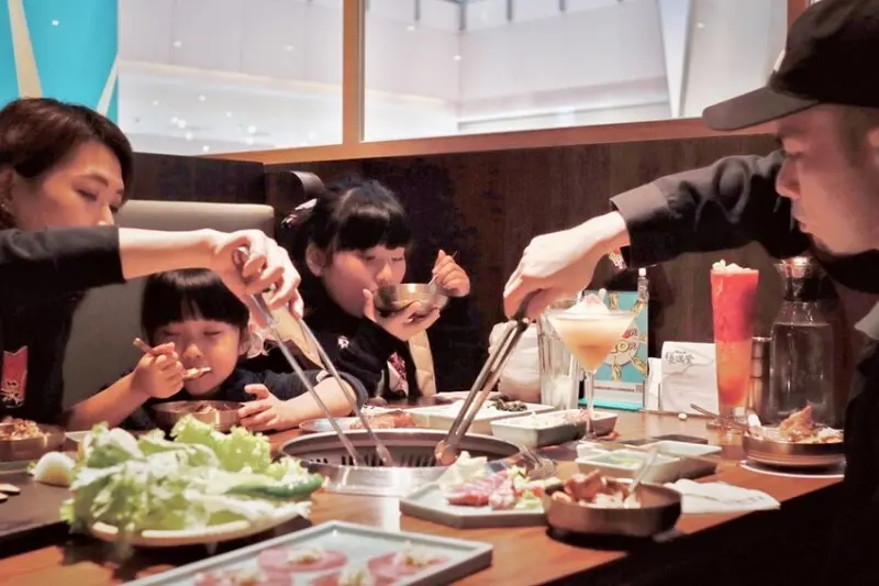 桃園韓式料理/中壢姜滿堂大江店，韓式燒肉好好吃且各式韓式小菜、包肉生菜無限享用