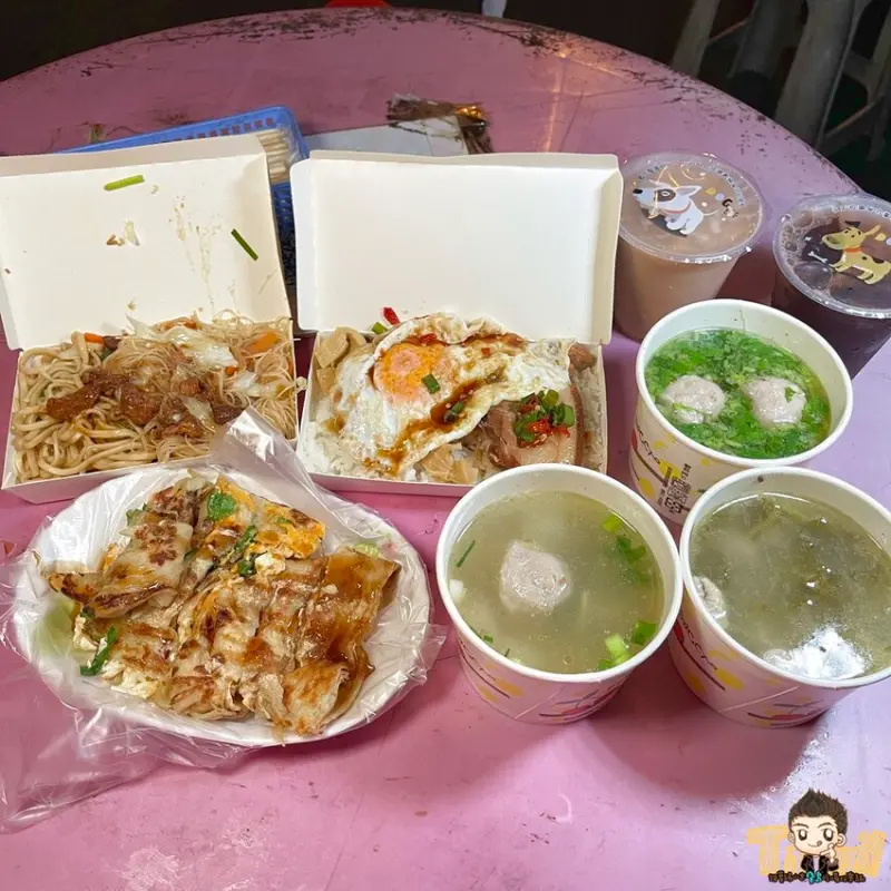 竹北神之焢肉飯，凌晨三點半沒去排隊可是買不到啊😱