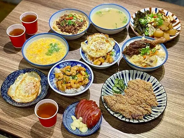 [台北美食] 忠青商行 台北第一蝦仁飯 文青眷村飯館 高cp值排隊美食 $150有找！#中正區善導寺站美食 @蛋寶趴