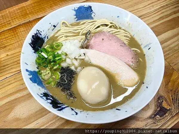 台北中山區｜拉麵公子 這不是我朝思暮想的煮干拉麵嗎，搭配雞湯更有層次，不敢吃的還有其他清湯或濃湯，不定時還有特別的口味！