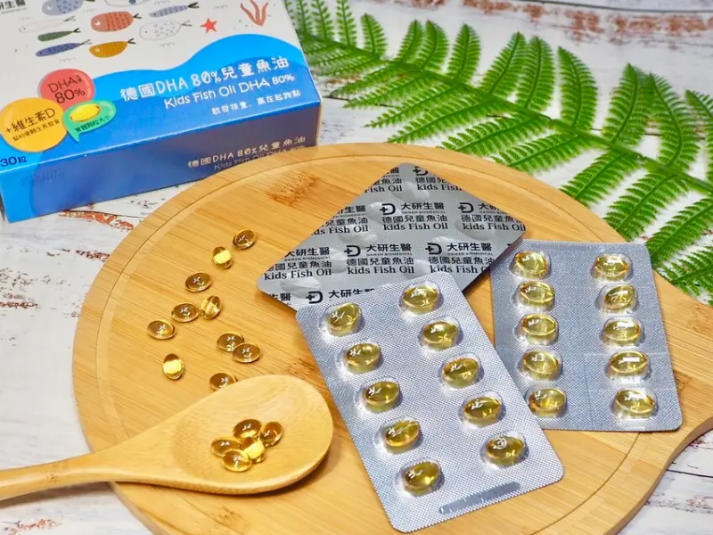 大研生醫 德國DHA80%兒童魚油 無魚腥味 孩子好吸收 補充Omega3 新註冊立即享購物金500元 - 藍色棉花糖咬蕃茄