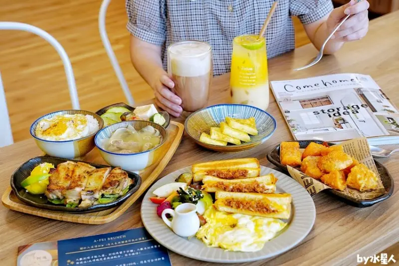 超隱密森林系早午餐！流心熱壓吐司極度邪惡，擺盤漂亮大份量，沒訂位等到天荒地老