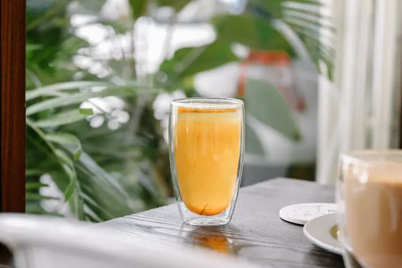 城市巷弄中森林系花園早午餐店，主打手作輕食沙拉、早午餐拼盤&各式招牌飯食，激推早午餐拼盤，超級划算又好吃！