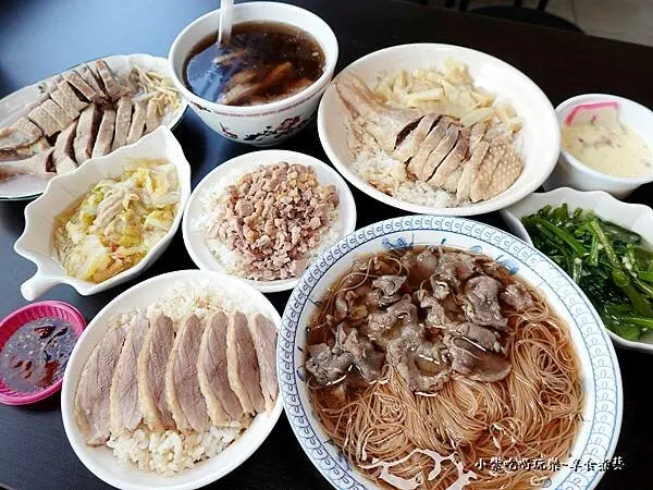 宜蘭羅東美食/羅東車站附近【四季當歸鴨創始店】鴨肉飯/當歸羊肉麵線/鴨肉茶碗蒸/去骨鴨腿飯/現切鴨肉盤/當歸鴨肉湯/小菜(食記、菜單、停車資訊)
