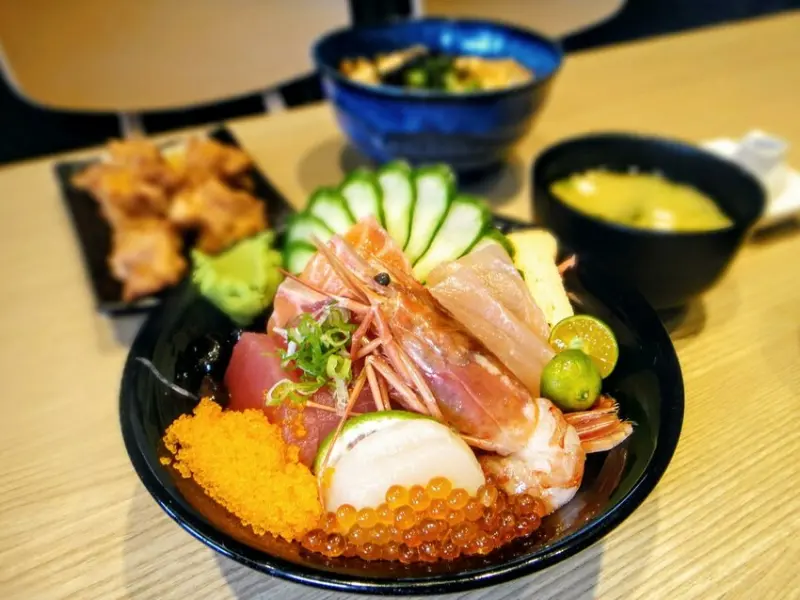 【美食】「北魂 丼和食處」生魚片丼飯、握壽司，蘆洲三重日式料理推薦、蘆洲三重海鮮丼推薦 (附菜單)