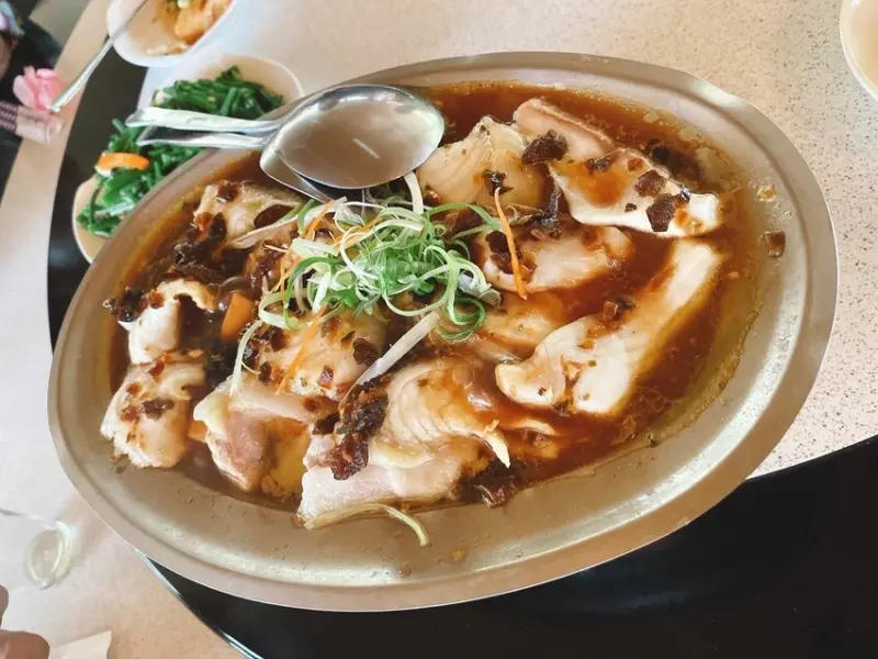 【南投谷關美食推薦】鱘龍魚專賣餐廳～一魚多吃，肉嫩味鮮，多種口味一次在"魚之鄉"滿足