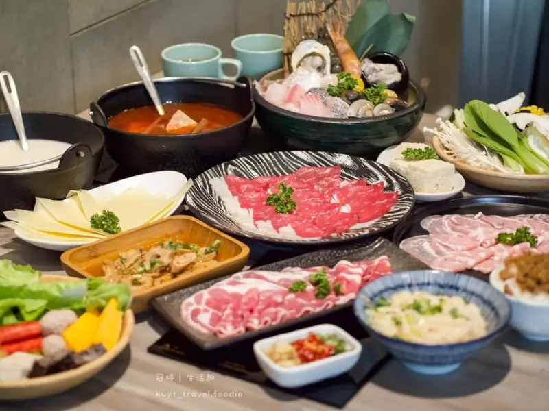 論石間鍋物台中中科店。2021台中火鍋吃到飽推薦，290元起，超過20種小農時蔬、火鍋料、飲品｜最新菜單