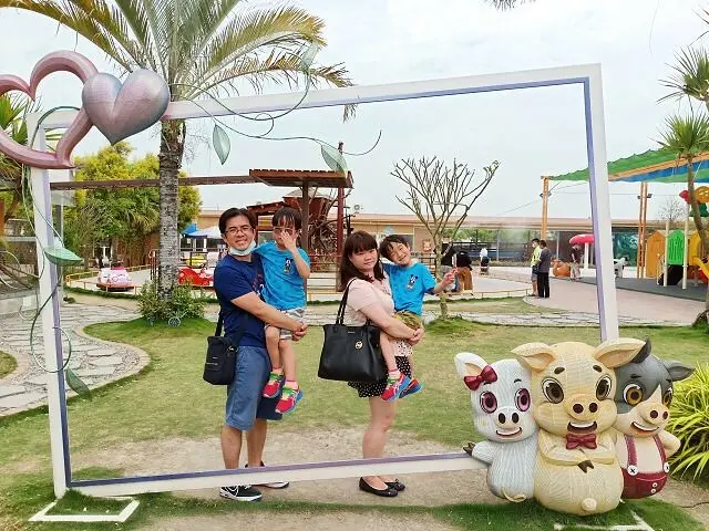 三隻小豬觀光農場~~嘉義民雄親子景點．繽紛童話場景好好拍．迷你動物園好好逛